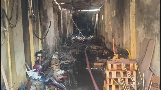 Visuals from the site of the fire in Greater Noida. (HT Photo) Visuals from the site of the fire in Greater Noida. (HT Photo)