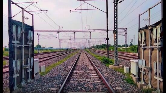 Several innovators are working on ways to reduce train accidents and make railway tracks safer for the countless people who often commute by trains Several innovators are working on ways to reduce train accidents and make railway tracks safer for the countless people who often commute by trains