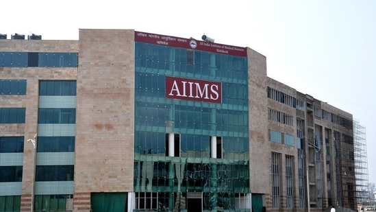 The agitating students alleged that the media personnel were ill-treated and pushed around.(HT Photo) The agitating students alleged that the media personnel were ill-treated and pushed around.(HT Photo)