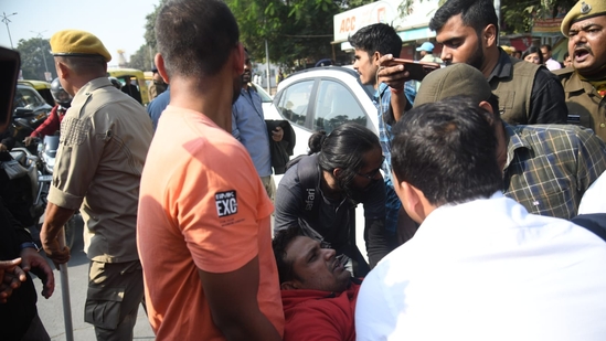 State police lathi charge on students who were protesting outside BPSC office in Patna against the normalization rule. (Santosh Kumar )