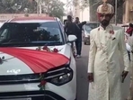 Groom Deepak Kumar returned to Jalandhar from Dubai a month ago to marry Manpreet Kaur, who he had been talking to on Instagram for three years, but had never met. Groom Deepak Kumar returned to Jalandhar from Dubai a month ago to marry Manpreet Kaur, who he had been talking to on Instagram for three years, but had never met.