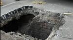 A blame game has erupted between PMC and Maha-Metro after a drainage chamber caved in on JM Road, creating a large pothole. (MAHENDRA KOLHE/HT) A blame game has erupted between PMC and Maha-Metro after a drainage chamber caved in on JM Road, creating a large pothole. (MAHENDRA KOLHE/HT)