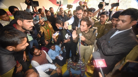 BPSC aspirants demonstrating during a protest at Gardanibagh in Patna over the alleged leak of a question paper of the December 13 combined preliminary exam conducted by BPSC(Santosh Kumar)