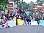 SFI and AIDWA members protested outside Anna University over a student’s alleged assault in Chennai on Wednesday.(ANI) SFI and AIDWA members protested outside Anna University over a student’s alleged assault in Chennai on Wednesday.(ANI)