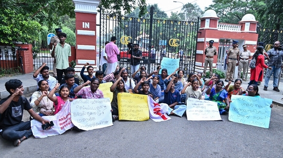 SFI and AIDWA members protested outside Anna University over a student’s alleged assault in Chennai on Wednesday.(ANI) SFI and AIDWA members protested outside Anna University over a student’s alleged assault in Chennai on Wednesday.(ANI)