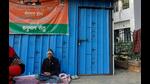 Locked gate of a shelter home opposite Hanuman Setu in Lucknow on January 6. (HT photo) Locked gate of a shelter home opposite Hanuman Setu in Lucknow on January 6. (HT photo)
