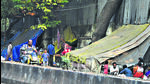 Several footpaths and chowks, including those near Congress Bhavan, Mrutyunjayeshwar Temple in Kothrud, Pune Station, NIBM Road Chowk, and other parts of the city, had seen an increase in encroachments. (MAHENDRA KOLHE/HT PHOTO) Several footpaths and chowks, including those near Congress Bhavan, Mrutyunjayeshwar Temple in Kothrud, Pune Station, NIBM Road Chowk, and other parts of the city, had seen an increase in encroachments. (MAHENDRA KOLHE/HT PHOTO)