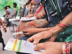 Traders can apply for the PM Svanidhi scheme in a government bank using their Aadhar card, which is mandatory(Representational image/HT Print) Traders can apply for the PM Svanidhi scheme in a government bank using their Aadhar card, which is mandatory(Representational image/HT Print)