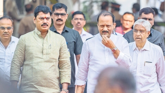 Ajit Pawar with Dhananjay Munde (Satish Bate/HT PHOTO)(HT_PRINT) Ajit Pawar with Dhananjay Munde (Satish Bate/HT PHOTO)(HT_PRINT)