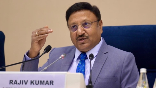 Chief Election Commissioner Rajiv Kumar.(Raj K Raj/HT Photo) Chief Election Commissioner Rajiv Kumar.(Raj K Raj/HT Photo)