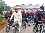 Wrestler Sangram Singh and Army personnel cycle during the 'Fit India Sundays on Cycle' campaign, at Major Dhyan Chand National Stadium in New Delhi on Sunday.(Photo: Jitender Gupta/ANI) Wrestler Sangram Singh and Army personnel cycle during the 'Fit India Sundays on Cycle' campaign, at Major Dhyan Chand National Stadium in New Delhi on Sunday.(Photo: Jitender Gupta/ANI)