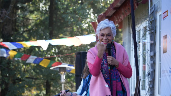Jennifer Nandi speaking about her book (Himalayan Echoes) Jennifer Nandi speaking about her book (Himalayan Echoes)