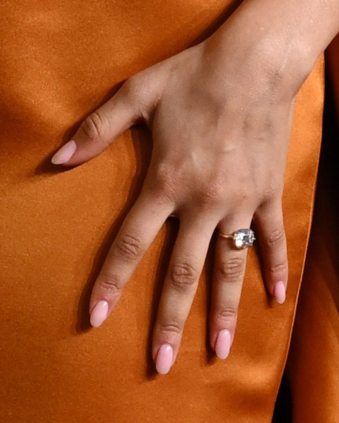 A close-up of Zendaya's engagement ring(instagram) A close-up of Zendaya's engagement ring(instagram)