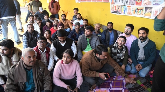 Protestors at a dharna demanding the re-exam of BPSC 70th Integrated Combined Competitive Examination (CCE) 2024 in Patna(Santosh Kumar)