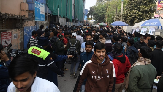 Students are seen coming out of their exam centers after appearing for the JEE Mains exam at an examination centre in Patna.(Santosh Kumar)