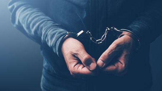 Four criminals were detained by Madhya Pradesh police on Friday night in the state capital Bhopal for attacking shops.(Unsplash/ representative) Four criminals were detained by Madhya Pradesh police on Friday night in the state capital Bhopal for attacking shops.(Unsplash/ representative)