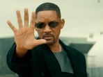 Will Smith recreates The Matrix scenes for his music video. Will Smith recreates The Matrix scenes for his music video.