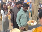 Noor Khan with Lal Mirch Keema and the long queue at the home-cooked food festival at Salempur Estate (Deep Saxena/HT) Noor Khan with Lal Mirch Keema and the long queue at the home-cooked food festival at Salempur Estate (Deep Saxena/HT)