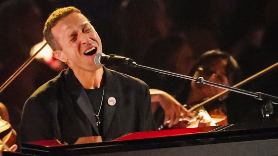 Chris Martin performs during the 67th Annual Grammy Awards in Los Angeles, California, U.S., February 2, 2025. REUTERS/Mario Anzuoni(REUTERS)