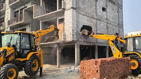 Apart from demolitions, GDA has compiled a fresh list (as of February 3) of 350 illegal colonies spread over approximately 2,943.80 acres. (Sakib Ali/HT Photo) Apart from demolitions, GDA has compiled a fresh list (as of February 3) of 350 illegal colonies spread over approximately 2,943.80 acres. (Sakib Ali/HT Photo)