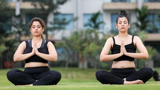 Do yoga and stretching during pre-Suhoor or pre-Iftar for about 20-30 minutes. (Pexels) Do yoga and stretching during pre-Suhoor or pre-Iftar for about 20-30 minutes. (Pexels)