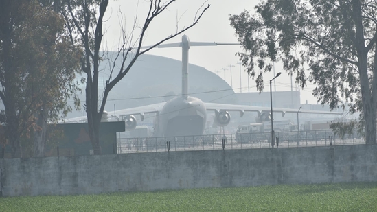 A US military C-17 transport aircraft carrying several Indians deported for illegal immigration landed in Amritsar.(Sameer Sehgal/HT) A US military C-17 transport aircraft carrying several Indians deported for illegal immigration landed in Amritsar.(Sameer Sehgal/HT)