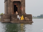 For Yamini and Akshay, a couple-based in Maheshwar, Madhya Pradesh, spirituality became the core part of their proposal. For Yamini and Akshay, a couple-based in Maheshwar, Madhya Pradesh, spirituality became the core part of their proposal.