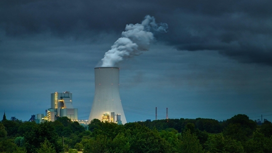 Projections indicate that within the next 15 years, carbon dioxide emissions from three specific sectors alone could reach approximately 2 gigatons annually within the next 15 years.(Representational Image/Pixabay) Projections indicate that within the next 15 years, carbon dioxide emissions from three specific sectors alone could reach approximately 2 gigatons annually within the next 15 years.(Representational Image/Pixabay)