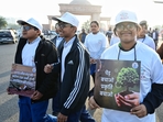 Students taking part in the Walkathon in Lucknow(Deepak Gupta/HT) Students taking part in the Walkathon in Lucknow(Deepak Gupta/HT)