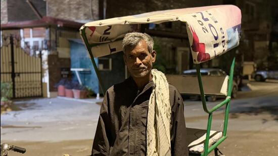 Jaisul is in his sixties and has been a rickshaw puller in Delhi for 35 years. (HT Photo) Jaisul is in his sixties and has been a rickshaw puller in Delhi for 35 years. (HT Photo)