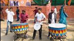 Kathputli colony residents play nagadas and shehnais at the entrance of the Ramlila Maidan on Thursday. (HT PHOTO) Kathputli colony residents play nagadas and shehnais at the entrance of the Ramlila Maidan on Thursday. (HT PHOTO)