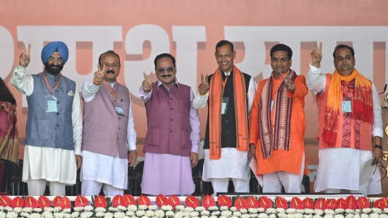 Six BJP MLAs – Parvesh Sahib Singh, Ashish Sood, Manjinder Singh Sirsa, Ravinder Indraj Singh, Kapil Mishra, and Pankaj Kumar Singh – also took oath as cabinet ministers at Ramlila Maidan alongside Delhi CM Rekha Gupta.(HT photo/Sanchit Khanna)