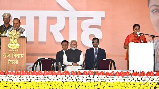 The swearing-in ceremony was attended by Prime Minister Narendra Modi, along with Union ministers Amit Shah, JP Nadda, and Rajnath Singh.(HT photo/Sanchit)