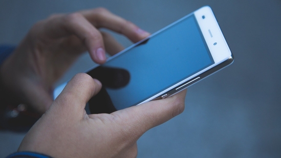 How smartphone ban in schools impacts students How smartphone ban in schools impacts students