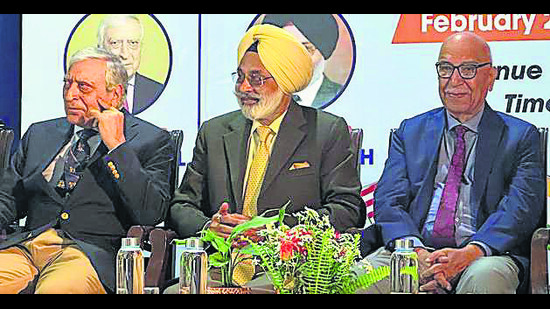 (From left) Former foreign secretary Kanwal Sibal, former ambassador Manbir Singh and retired income tax commissioner Hardayal Singh during a discussion at Postgraduate Government College, Sector 11, in Chandigarh on Saturday. (HT Photo) (From left) Former foreign secretary Kanwal Sibal, former ambassador Manbir Singh and retired income tax commissioner Hardayal Singh during a discussion at Postgraduate Government College, Sector 11, in Chandigarh on Saturday. (HT Photo)