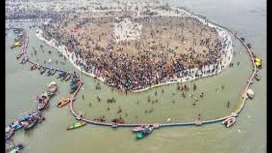 By 8 PM on Saturday, the total count of devotees who had taken a holy dip in the Sangam waters since the beginning of the mela on January 13 crossed 60.74 crore. (Sourced) By 8 PM on Saturday, the total count of devotees who had taken a holy dip in the Sangam waters since the beginning of the mela on January 13 crossed 60.74 crore. (Sourced)