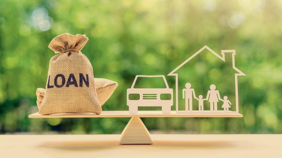 Payday loans usually are disbursed instantly for urgent expenditure, the application process is relatively straightforward with less documentation processes, they don't always require a good credit history, and there may also be flexible terms for repayment depending upon the bank.(Representational Image) Payday loans usually are disbursed instantly for urgent expenditure, the application process is relatively straightforward with less documentation processes, they don't always require a good credit history, and there may also be flexible terms for repayment depending upon the bank.(Representational Image)