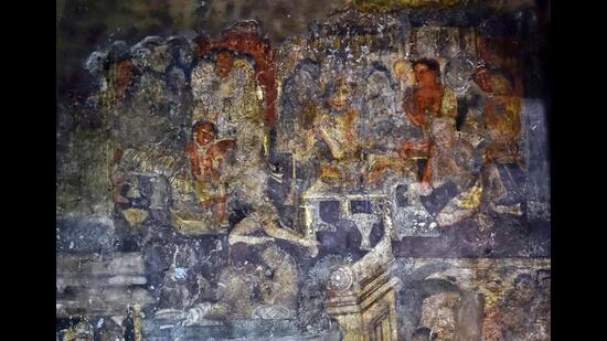 Paintings in the Ajanta caves, a world heritage site located 5km northeast of Aurangabad in Maharashtra (Ajay Aggarwal/HT PHOTO) Paintings in the Ajanta caves, a world heritage site located 5km northeast of Aurangabad in Maharashtra (Ajay Aggarwal/HT PHOTO)