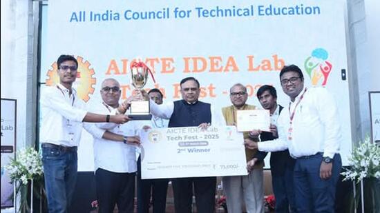 Shri Shankaracharya Institute of Professional Management and Technology (SSIPMT), Raipur bagged the second place Shri Shankaracharya Institute of Professional Management and Technology (SSIPMT), Raipur bagged the second place