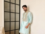 Armaan Malik reacts to people saying he only sings easy songs. Armaan Malik reacts to people saying he only sings easy songs.