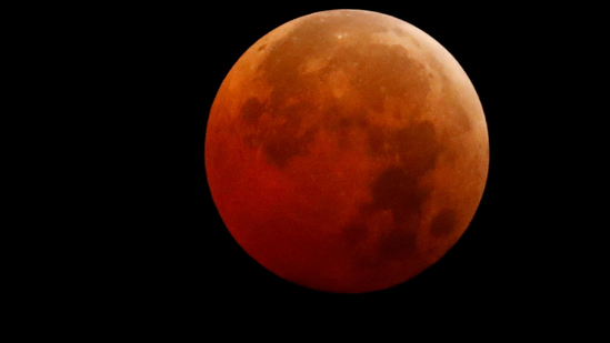 A full moon is seen during a "Blood Moon" total lunar eclipse, in Caracas, Venezuela March 14, 2025. REUTERS/Leonardo Fernandez Viloria(REUTERS)