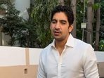 Ayan requested the paparazzi to co-operate with him at his late father's prayer meet and not insist the celebrities for photos. Ayan requested the paparazzi to co-operate with him at his late father's prayer meet and not insist the celebrities for photos.