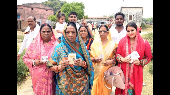 The linking must be done in a fair manner — it is not mandatory at present, in keeping with a 2023 judgment of the Supreme Court, and the ECI must not try to make it otherwise (HT Photo) The linking must be done in a fair manner — it is not mandatory at present, in keeping with a 2023 judgment of the Supreme Court, and the ECI must not try to make it otherwise (HT Photo)