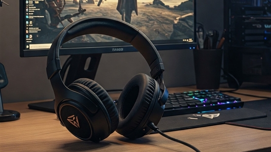 Experience clear sound and seamless communication with the best gaming headphones. Experience clear sound and seamless communication with the best gaming headphones.