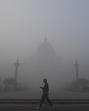 Thick fog in Delhi in Febuary. (Sanjeev Verma/HT Photo) Thick fog in Delhi in Febuary. (Sanjeev Verma/HT Photo)