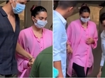 Kiara Advani, in her recent look, showcased her chic maternity style in a pink top and black leggings.(Instagram) Kiara Advani, in her recent look, showcased her chic maternity style in a pink top and black leggings.(Instagram)