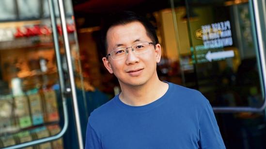 Among China's top five richest, Zhang is trailed by Tencent co-founder and CEO Ma Huateng ($56.6 billion), Nongfu Spring founder Zhong Shanshan ($54.1 billion), Xiaomi founder and CEO Lei Jun ($44.9 billion), and Pinduoduo founder and former CEO Colin Huang ($43.2 billion).(Reuters) Among China's top five richest, Zhang is trailed by Tencent co-founder and CEO Ma Huateng ($56.6 billion), Nongfu Spring founder Zhong Shanshan ($54.1 billion), Xiaomi founder and CEO Lei Jun ($44.9 billion), and Pinduoduo founder and former CEO Colin Huang ($43.2 billion).(Reuters)