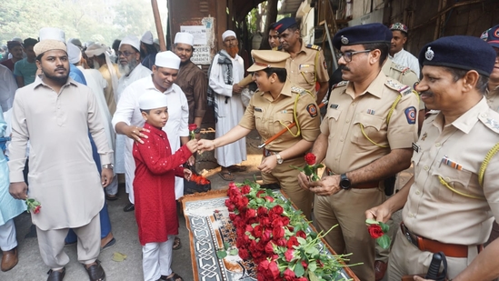Mumbai city witnessed large crowds at mosques, with families and friends coming together to share in the joy of the occasion.(Praful Gangurde/HT )