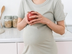 Pregnant mothers should consume adequate nutrients to stay healthy.(SHVETS production) Pregnant mothers should consume adequate nutrients to stay healthy.(SHVETS production)