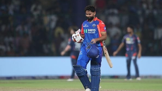 Rishabh Pant looks lost(AFP) Rishabh Pant looks lost(AFP)